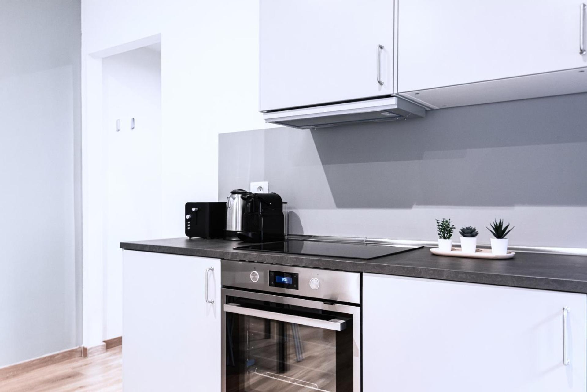 Easylife - Studio Con Balcone In Risorgimento Appartamento